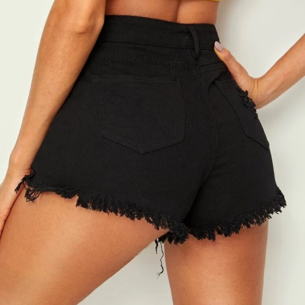 Black ripped short